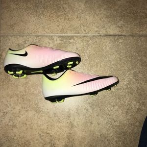Nike | Girls | Mercurial Victory Soccer Cleats